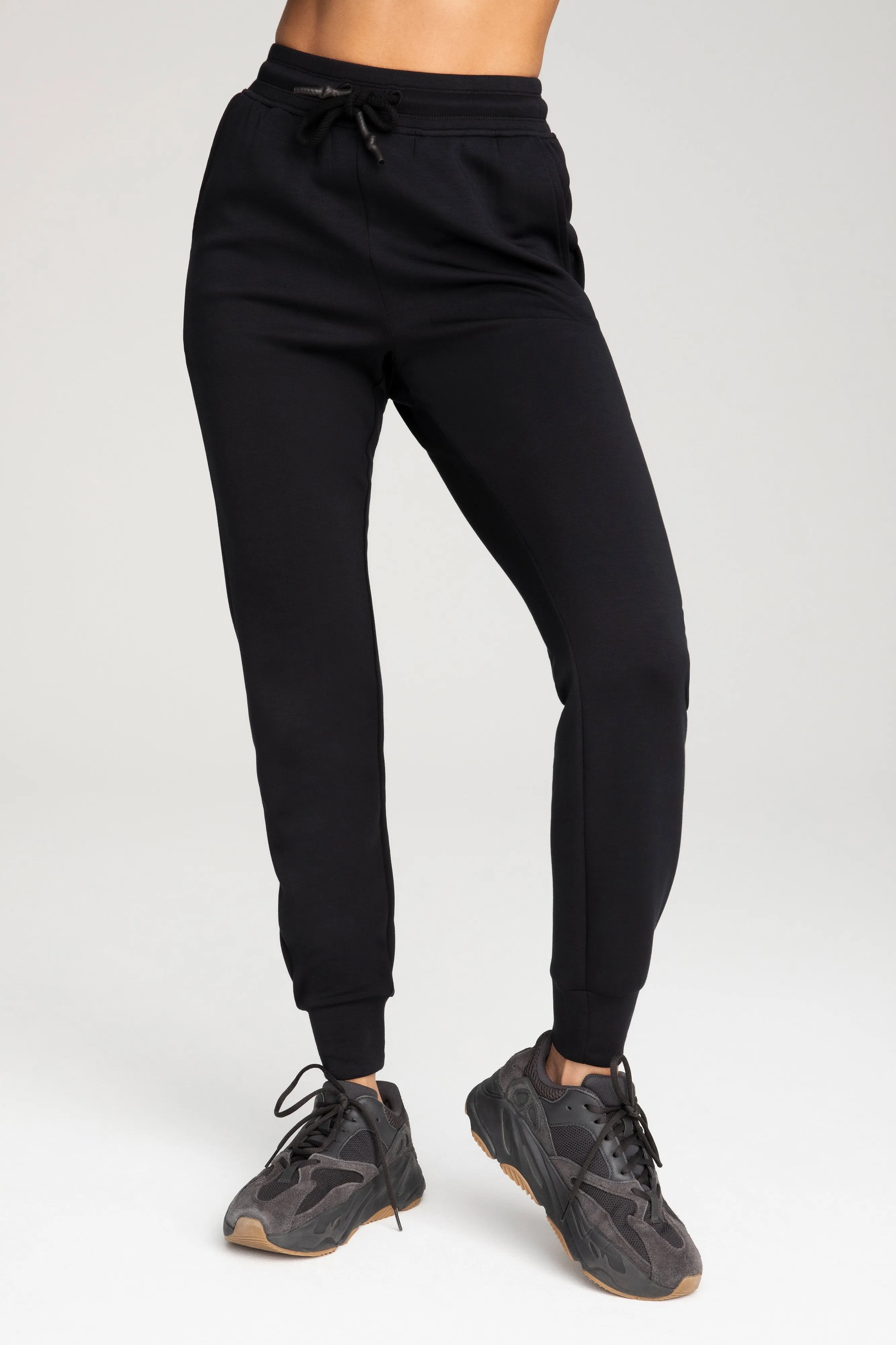 SCUBA SWEATPANTS | BLACK001