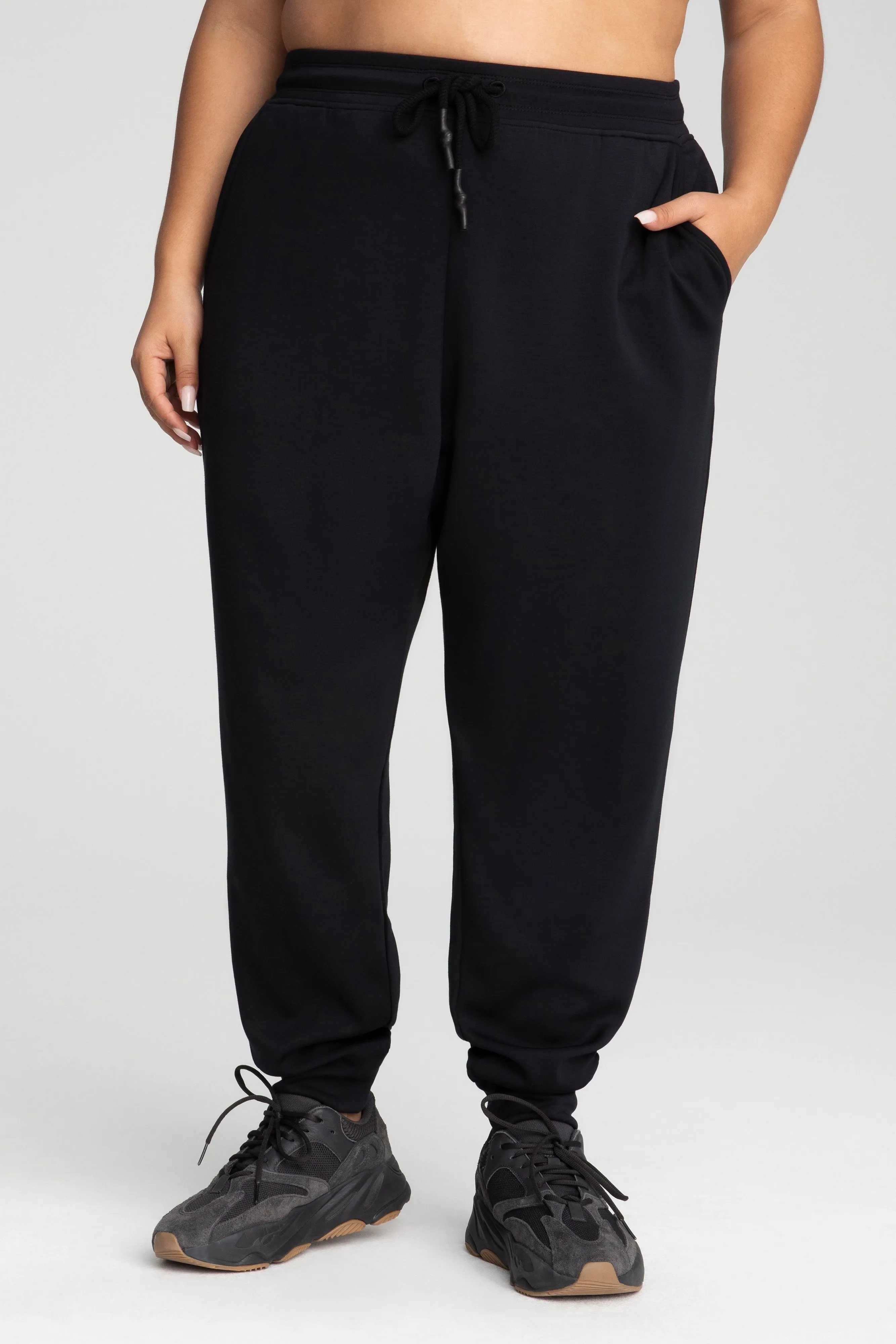 SCUBA SWEATPANTS | BLACK001