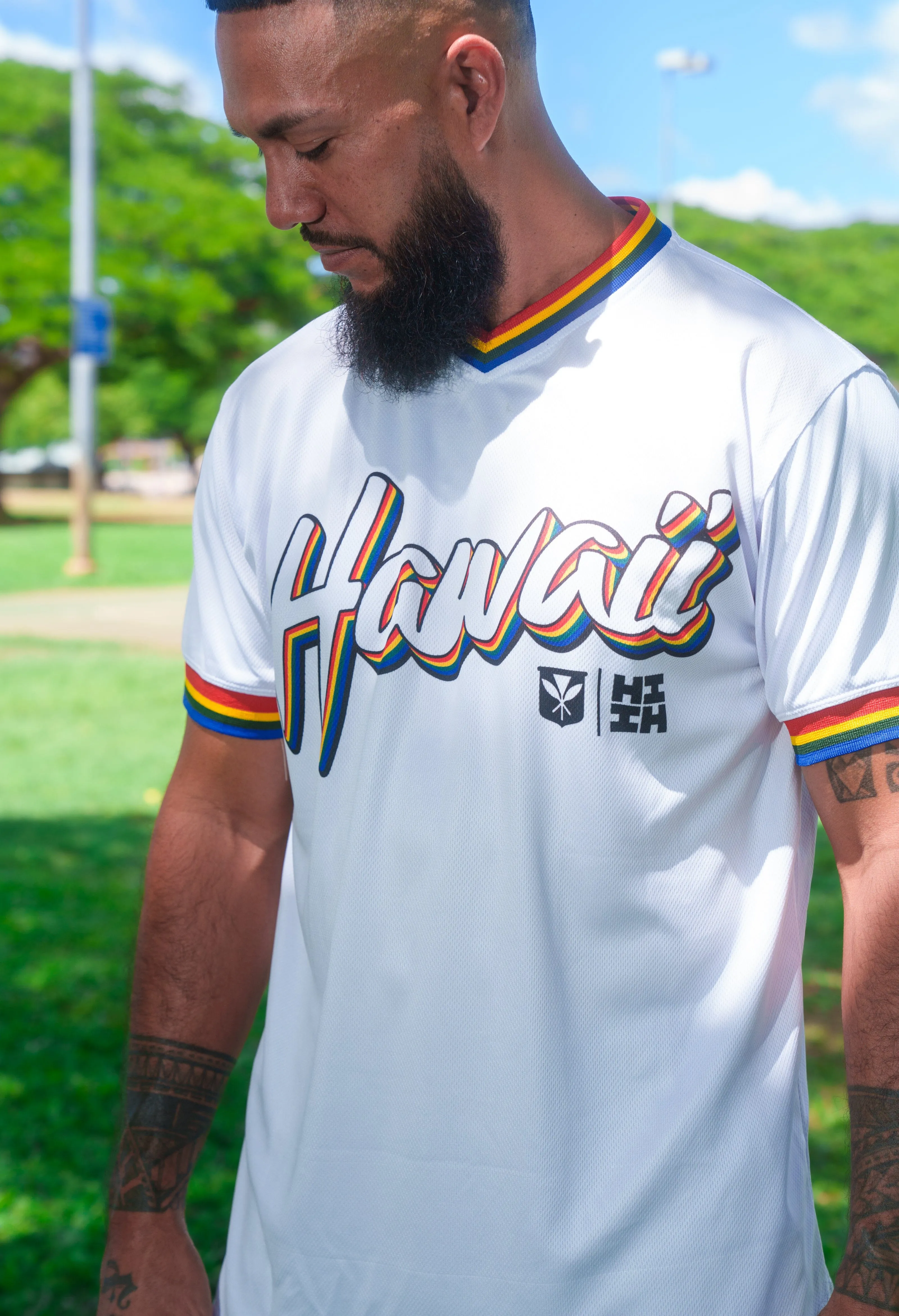 WHITE UH RETRO SOFTBALL JERSEY